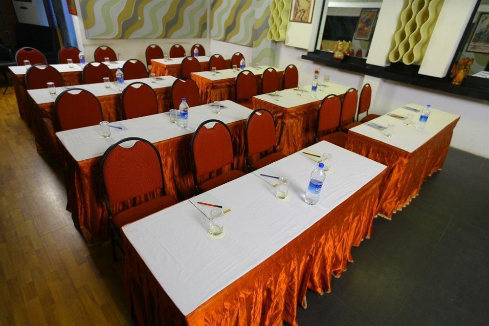 Hotel Oriental Inn Čennai Exteriér fotografie